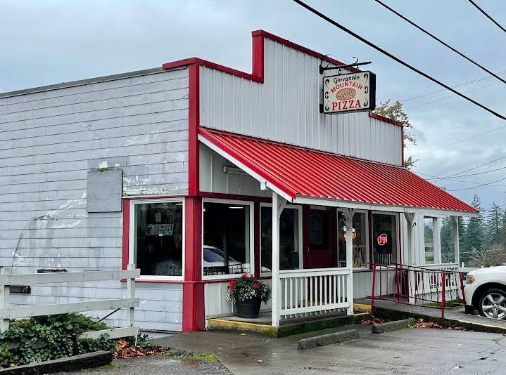 Giovanni's Mountain Pizza